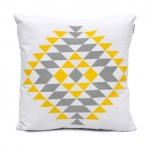 poduszka-yellow-space-love-boho-45x45-firmy-domarex.jpg